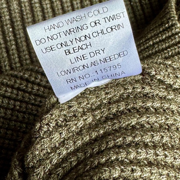 Mikarose Blair Slight Oversized Classic Knit Sweater in Satin Moss Green Size M - Picture 10 of 13